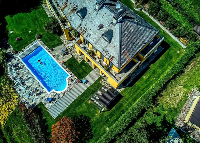 Montebello Проживание в семье Лекко